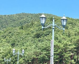 富士山の形の街灯